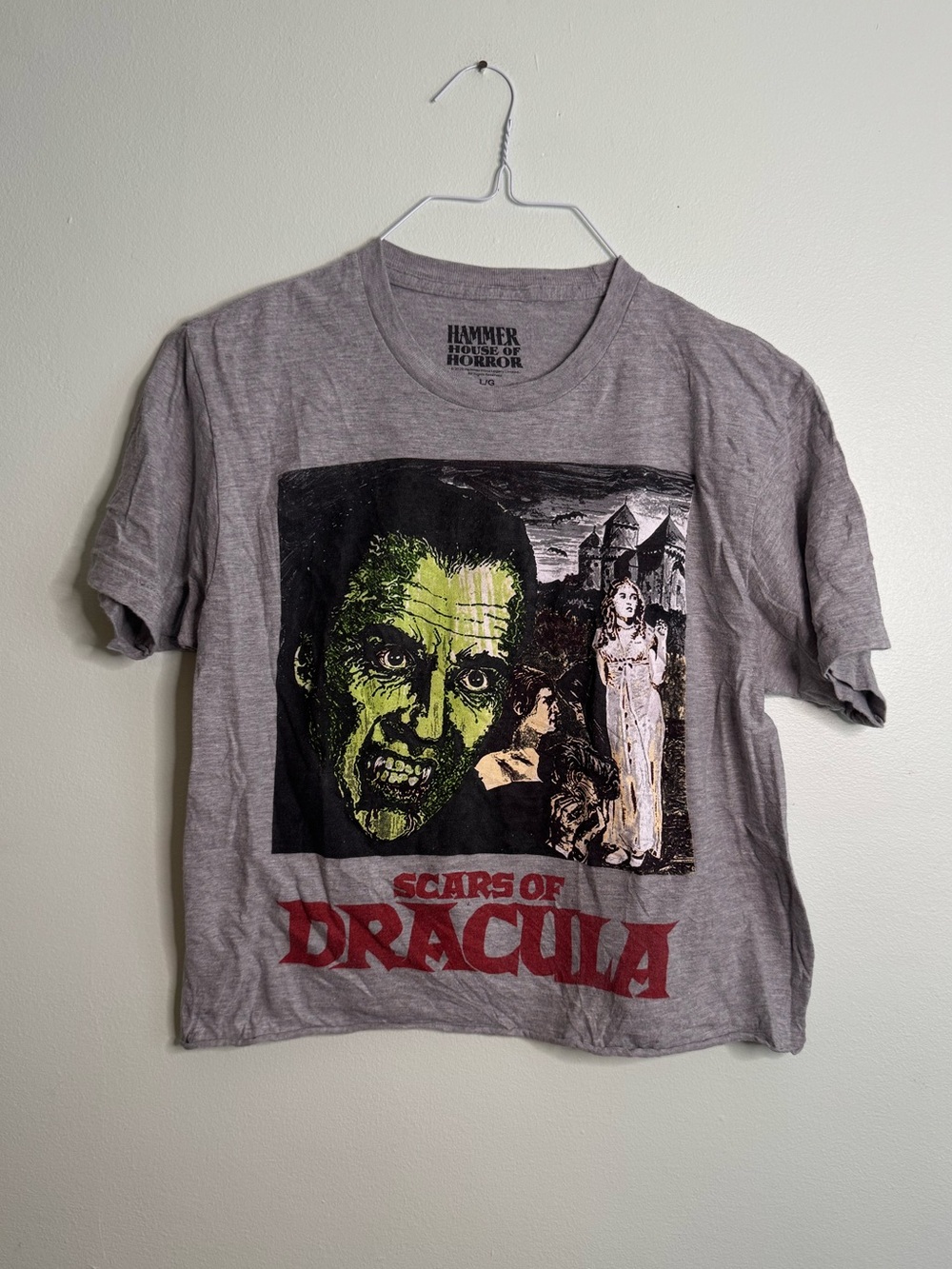 Hammer House of Horror Scars of Dracula Cropped Tee (L)